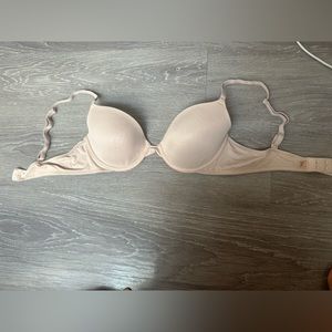 Pink VS bra